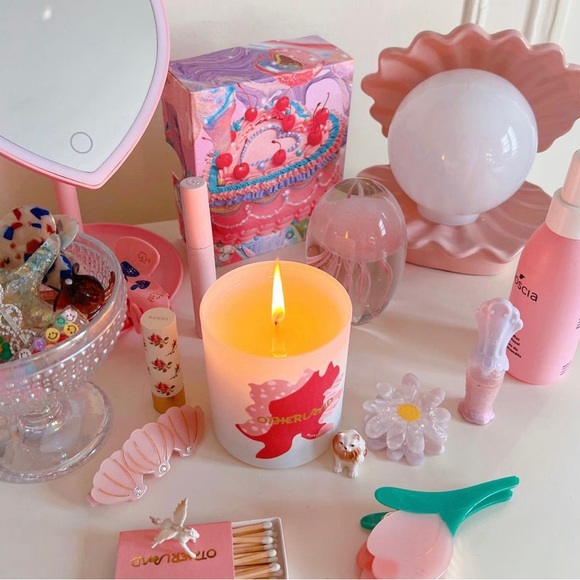 Pink Shell Lamp - Picture 3 of 10